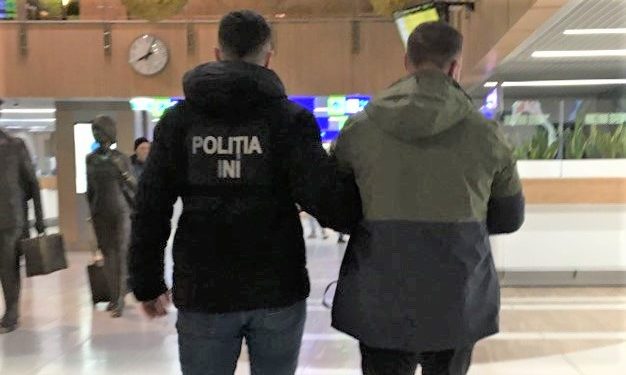 Grup infracțional specializat în trafic de persoane și organizarea migrației ilegale destructurat de polițiști