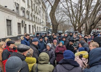 Додону продлили запрет покидать страну. Прокуроры опасаются, что он уедет в Россию