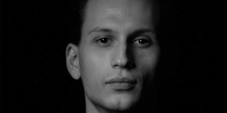 Bărbatul de 32 de ani găsit mort într-un apartament din capitală este actorul de teatru Ștefan Bouroșu