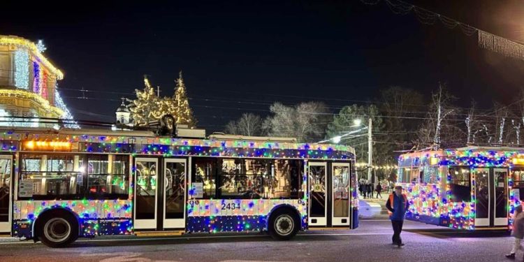 Haos pe străzile din Capitală. Mai multe rute de troleibuz atestă întârzieri