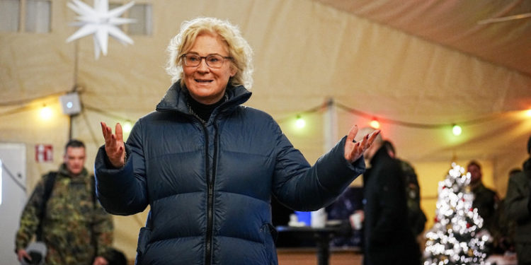 Ministrului german al Apărării i se cere demisia după discursul de Anul Nou. Cum a apărut Christine Lambrecht în fața germanilor