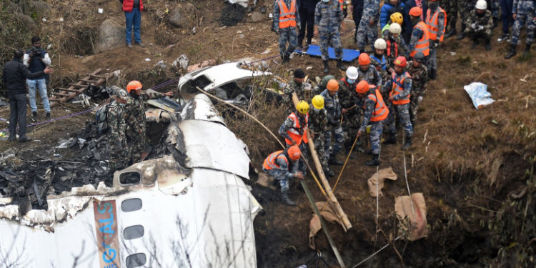 Au fost găsite cutiile negre ale avionului prăbuşit duminică în Nepal