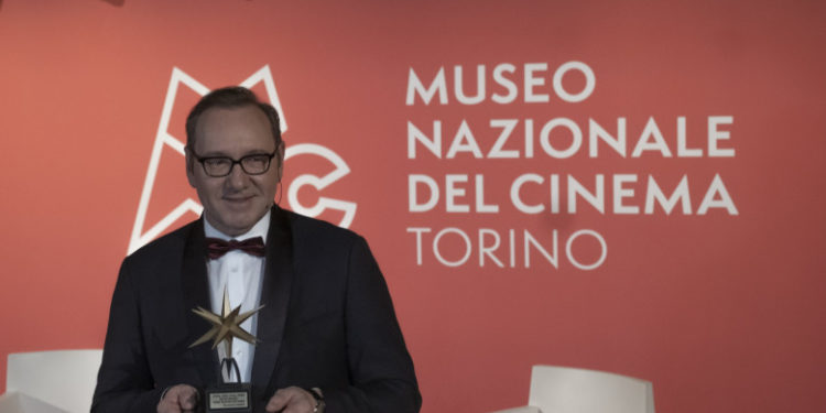 Kevin Spacey, acuzat de mai multe ori de agresiune sexuală, a primit un prestigios premiu european în Italia