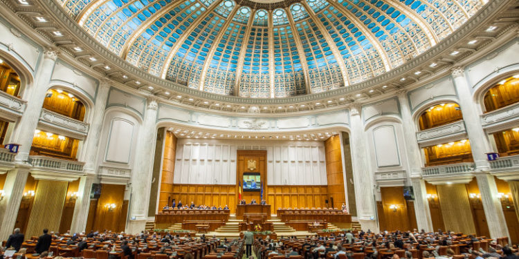 Jurnaliștii Moldoveni plecați la București pentru proteste, au depus o petiție la Camera Deputaților a Parlamentului României