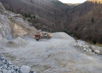 Care este starea de sănătate a celor doi minori căzuți în cariera de la Micăuți?