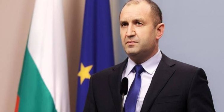 Президент Болгарии распустил парламент