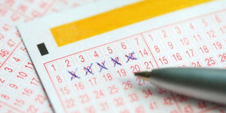 Житель Франции благодаря ошибке выиграл в лотерею €17 млн