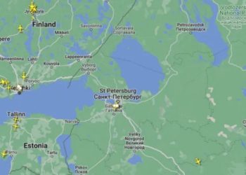 Воздушное пространство над Санкт-Петербургом закрыли из-за «неопознанного объекта»