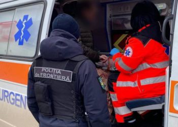 Un ucrainean a sărit în Nistru și a ajuns în Moldova înotând în apele reci: A avut nevoie de asistență medicală