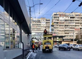 В столичном районе Рышкановки встал транспорт: Троллейбусы изменили маршрут