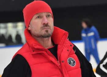 Стало известно об ампутации кистей рук Костомарова