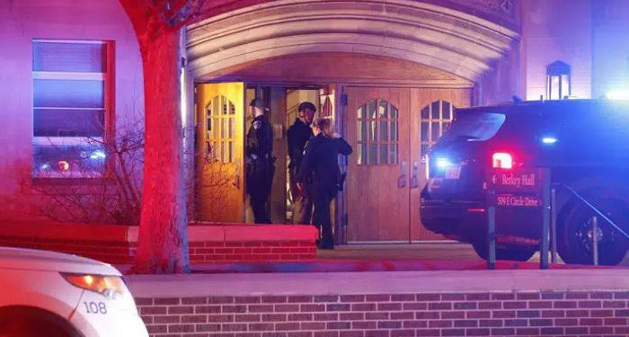 В результате стрельбы в Университете штата Мичиган погибли три человека