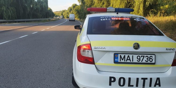 «Получали от 50 до 350 евро». Служба безопасности МВД провела обыски у патрульных на юге Молдовы