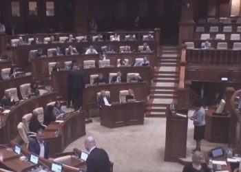 ЧП в стране продлено еще на 60 дней. Решение принято правящим большинством в отсутствие парламентской оппозиции | VIDEO