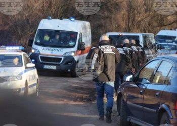 Тела 18 мигрантов нашли в грузовике в Болгарии