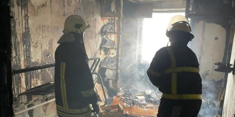 ГИЧС о пожаре в столичном секторе Буюканы: два человека погибли, женщина-пенсионерка спасена | VIDEO