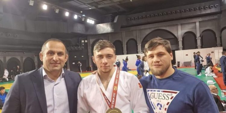 Judocanul Denis Vieru a câștigat medalia de bronz la Cupa Mondială „Grand Slam” de la Paris