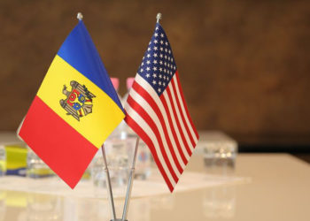 Jurnalist din România: Moldova, ca și alte state, este o carte pe care se joacă bătălia electorală din SUA