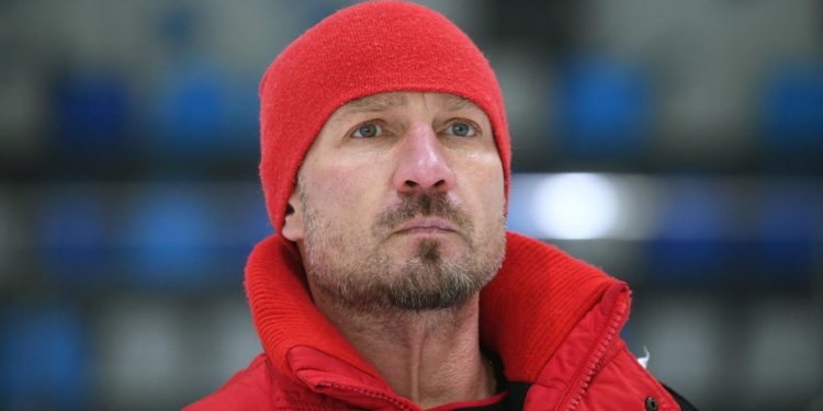 Фигуристу Костомарову ампутировали обе стопы