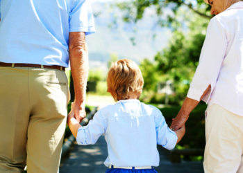 Copiii din Italia nu pot fi obligați să-și vadă bunicii