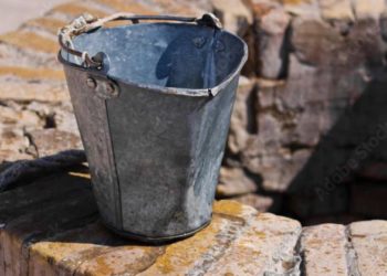 Locuitorii satului Slobozia — Dușca din raionul Criuleni au rămas fără apă în fântâni: Localnicii spun că singura soluție sunt fântânile arteziene, care sunt însă prea costisitoare | VIDEO