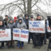 Proteste la sediul TeleRadio Moldova. Mișcarea pentru Popor a cerut televiziunii să se opună cenzurii și să sprijine inițiativa de achitare a facturilor cetățenilor de către Guvern | VIDEO