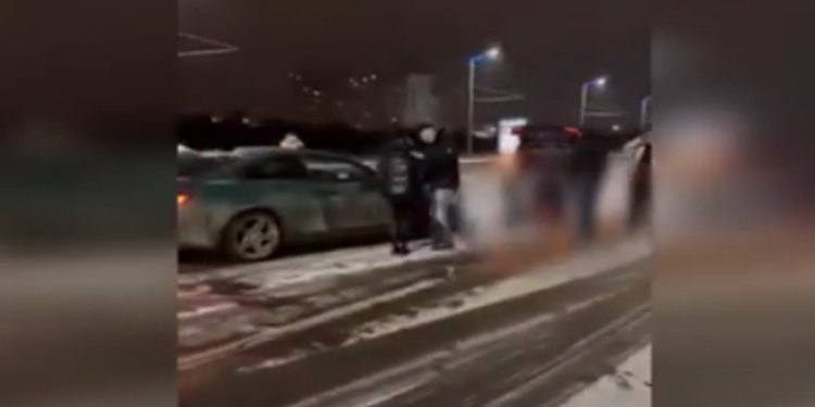 Tânăra strivită între două mașini, în continuare în stare gravă. Ce spun medicii