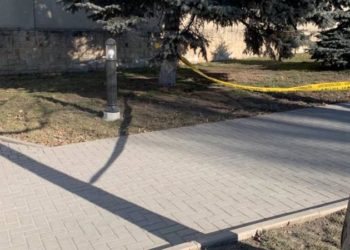 Alertă cu bombă la Judecătoria Buiucani: Clădirea a fost încercuită de serviciile specializate