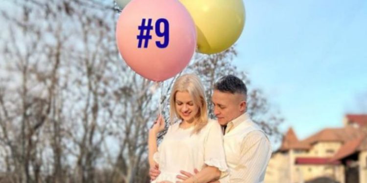 Familia Cârnaț se extinde: „Noua noastră inimioară, te iubim atât de mult”