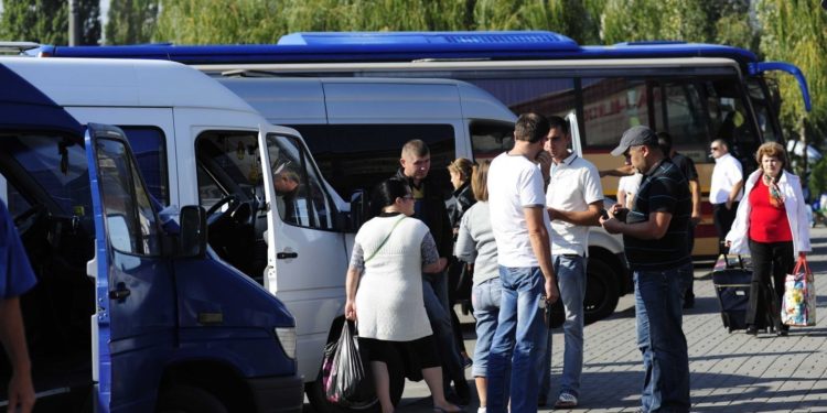 Se scumpesc călătoriile cu transportul rutier. ANTA a stabilit tarifele plafon