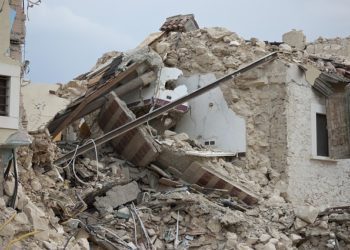 Землетрясения в Сирии и Турции: погибших уже более 28 тысяч, в регионе беспорядки