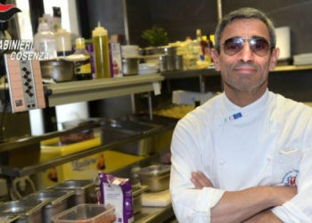 Un mafiot italian se ascundea la lumina zilei: făcea pizza într-un oraș din Franța. A fost prins după aproape 20 de ani de căutări