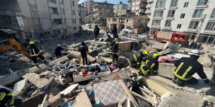 Misiunile salvatorilor moldoveni în urma dezastrelor din Turcia continuă: Aceștia colaborează cu specialiști din Ungaria, Mexic, Olanda, dar și Turcia