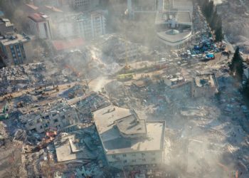 Число жертв землетрясения в Турции и Сирии превысило 23,7 тыс. человек