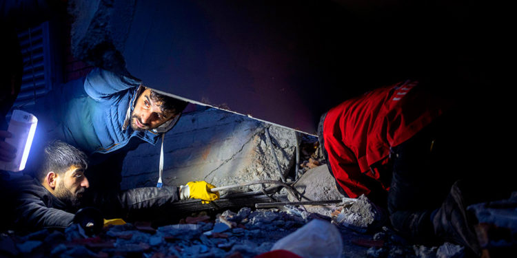 Число жертв в результате землетрясения в Турции и Сирии превысило 20 тысяч человек