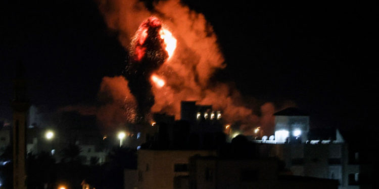 Israel a bombardat un complex militar subteran din Gaza, care aparținea mișcării Hamas