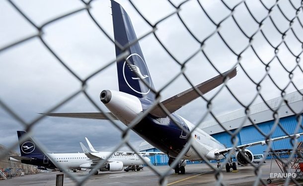 В Германии из-за забастовок отменят сотни авиарейсов