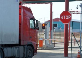 На границе Молдовы и Румынии образовались очереди фур