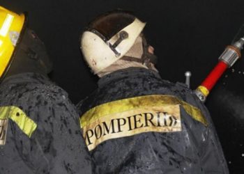 Incendiu la un depozit de lemne din Fălești: Trei echipaje de pompieri au intervenit pentru a stinge flăcările