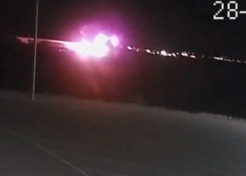 Momentul în care cele două trenuri s-au izbit frontal în Grecia. Imaginile au fost surprinse de o cameră de supraveghere