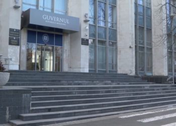 LIVE | Mișcarea Pentru Popor transmite Guvernului, Parlamentului și Președinției rezoluția votată la mitingul din 28 februarie