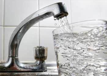 Mai mulți operatori din țară cer ANRE majorarea tarifului la apă și canalizare. În ce orașe aceste servicii s-ar putea scumpi | VIDEO