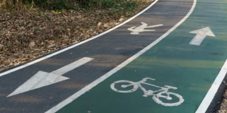 Petițiile cicliștilor adunate în urma accidentului fatal de la Stăuceni au ajuns la autorități. Așteptăm o listă de măsuri, cu termeni concreți, când aceste acțiuni vor fi implementate | VIDEO