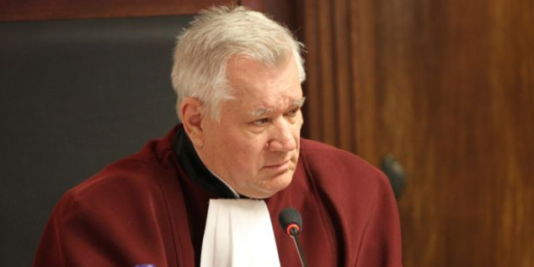 Fost judecător CC: Guvernarea a folosit sistemul judecătoresc drept o armă în campania electorală
