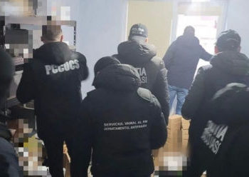 Прокуроры задержали 11 граждан Молдовы и Румынии по делу о подпольных лабораториях для производства анаболиков | VIDEO