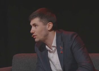 Vlad Bilețchi critică guvernarea pentru duble standarde: Ei acuză bunicuțele ieșite la miting în Moldova de atentate și destabilizări, iar protestele din Georgia numesc „democratice”