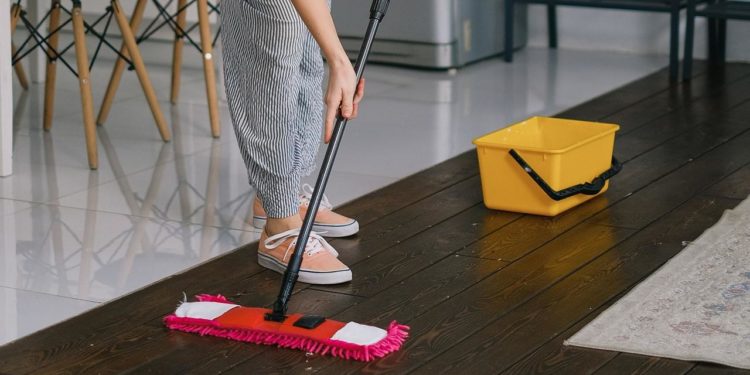 Un spaniol, obligat de instanţă să plătească peste 200.000 de euro fostei sale soţii pentru că s-a ocupat de casă