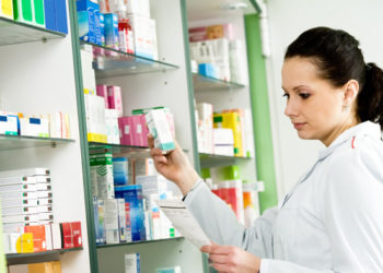 Medicamente neautorizate de peste 1,2 miliarde de lei, importate în Moldova, în ultimii doi ani: Ce a mai depistat Curtea de Conturi