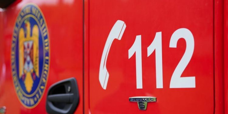 În România copil de un an, rănit la faţă şi mâini de explozia unui spray aruncat în foc