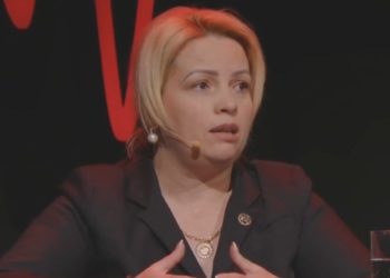 Jurist: Șoferița troleibuzului care a tamponat mortal copila de 12 ani a fost plasată în arest pentru a calma societatea